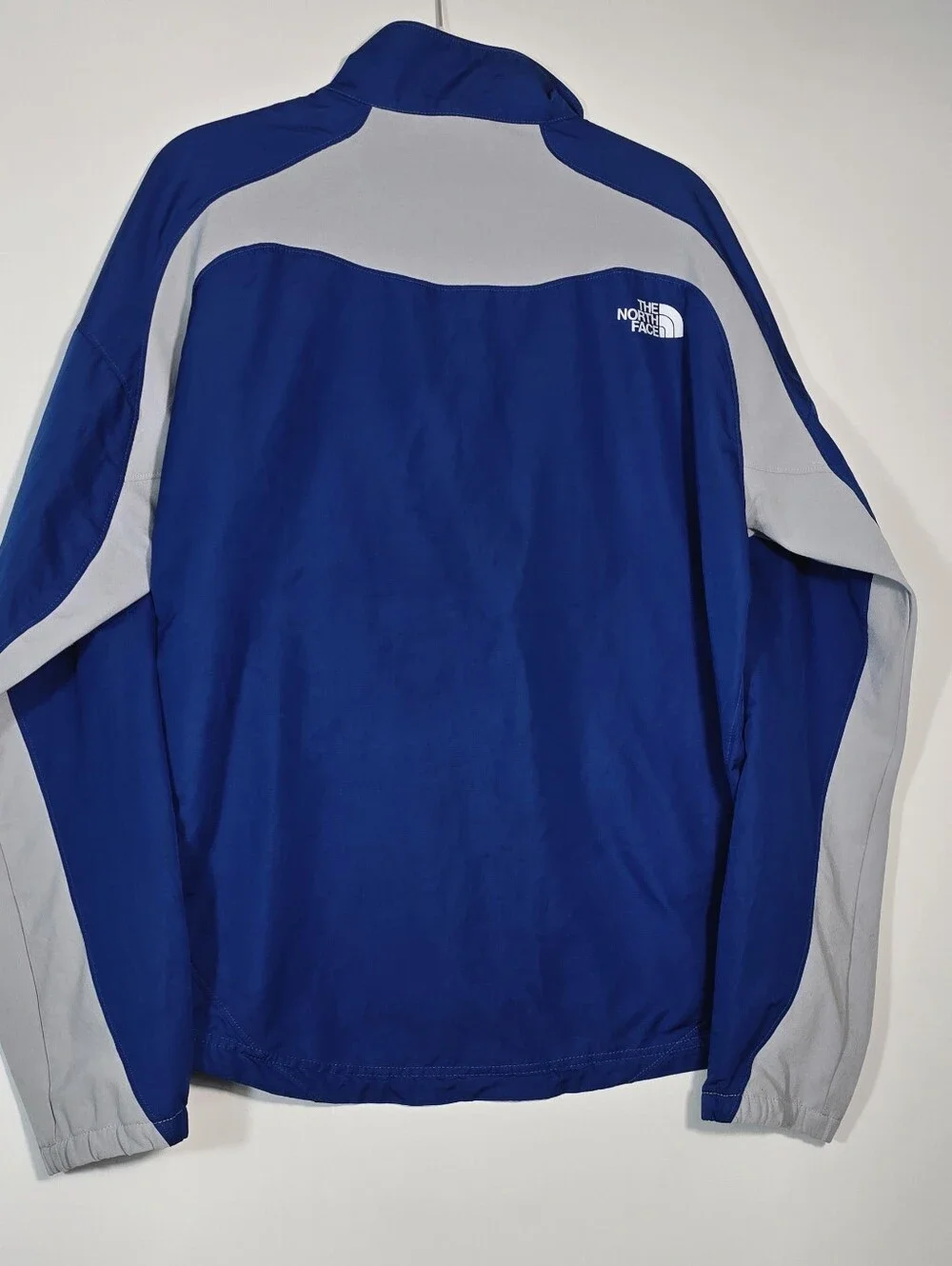 The North Face Men's Blue Windbreaker Jacket